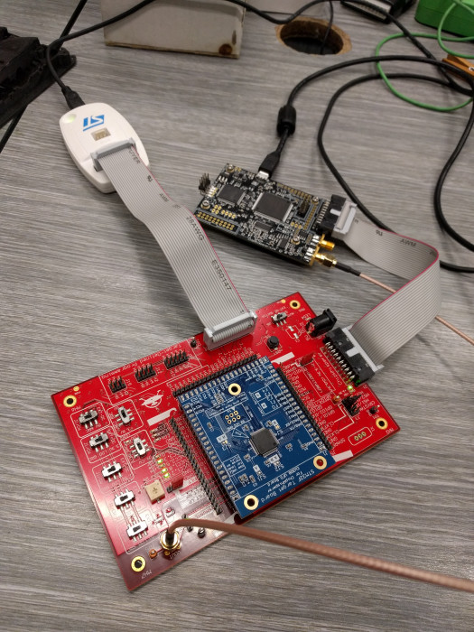 chipwhisperer_stlink_stm32f4.jpg chipwhisperer_stlink_stm32f4.jpg