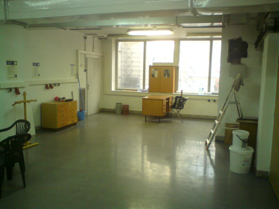 bubenska-101021-bigroom2.jpg bubenska-101021-bigroom2.jpg